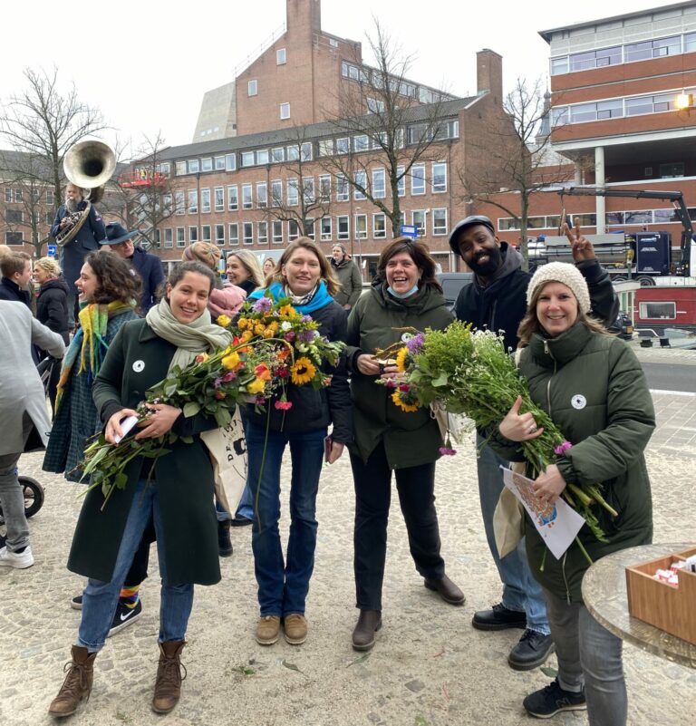 De Wijk De Wereld doet mee aan #actiebloem