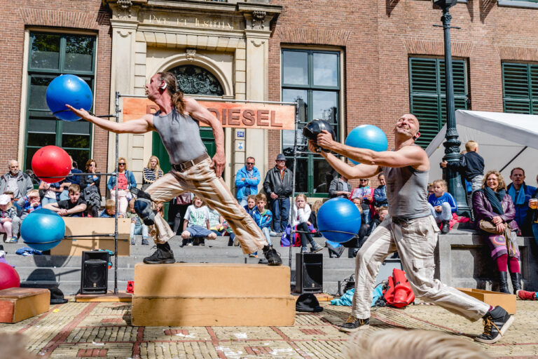 DWDW komt met minitheater naar Oosterparkwijk