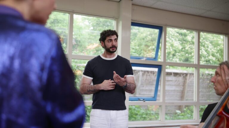 Ontmoet deelnemer Atallah en maker Sanam